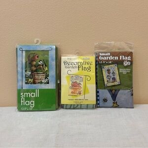 Decorative Garden Flags 12.5” x 18” Colorful Seasonal Lot Of 3 Bees Birds